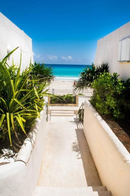 Ocean Front Villa Marlin, Best Location In Hotel Zone #109 Cancún Exterior foto